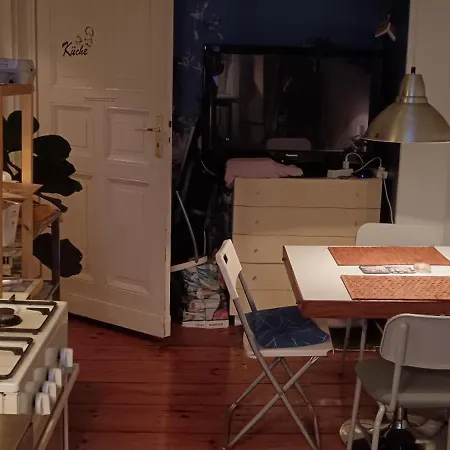 Double Bed In Sharing *