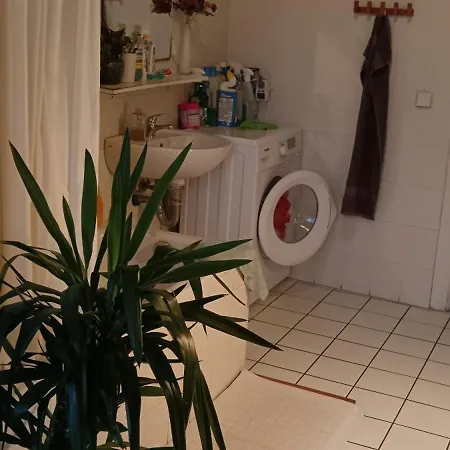 Appartement Double Bed In Sharing